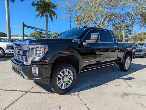 Used 2023 GMC Sierra 3500 Denali w/ Denali Ultimate Package image 7