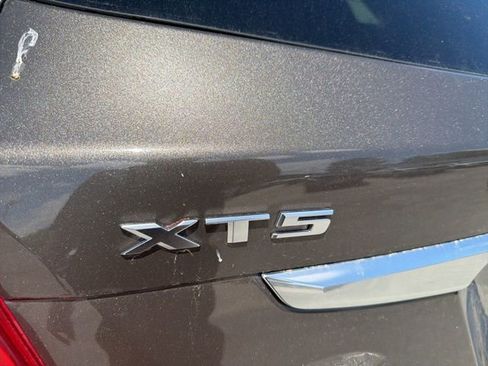 Used 2019 Cadillac XT5 Luxury FWD image 6