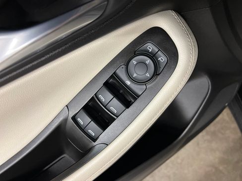 Certified 2024 Buick Encore GX Preferred FWD image 22