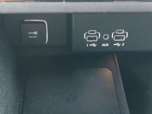 Certified 2024 Jeep Wagoneer L Series III w/ Flexible Seating Group AWD/4WD image 32