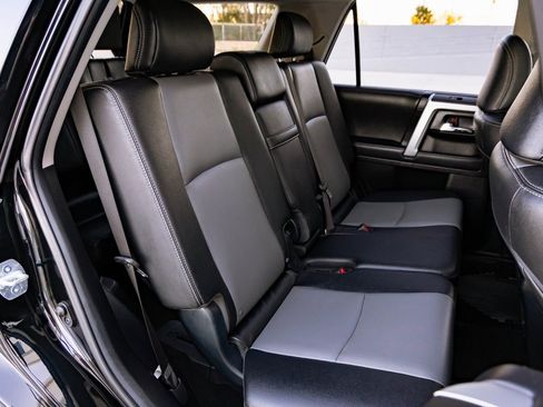 Used 2021 Toyota 4Runner SR5 Premium image 27