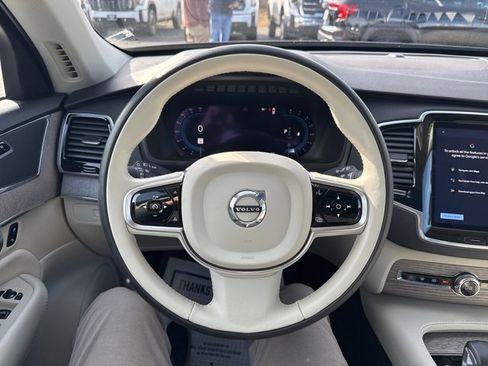 Used 2023 Volvo XC90 B6 Plus w/ Protection Package image 20