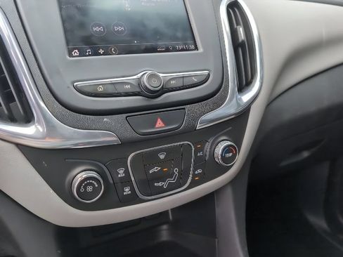 Used 2020 Chevrolet Equinox LS w/ LS Convenience Package AWD/4WD image 18