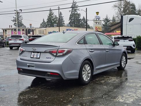 Used 2016 Hyundai Sonata SE image 7