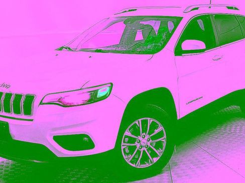 Used 2021 Jeep Cherokee Latitude Lux w/ Comfort/Convenience Group AWD/4WD image 6