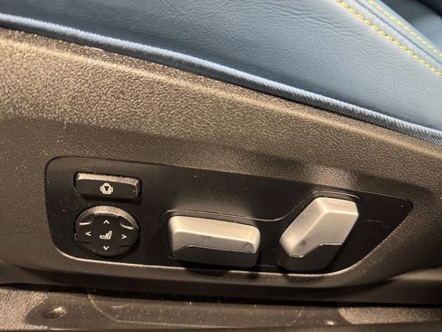 Used 2023 BMW M4 Competition w/ M Driver's Package image 13