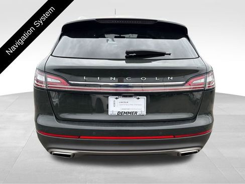 Certified 2022 Lincoln Nautilus Reserve image 5