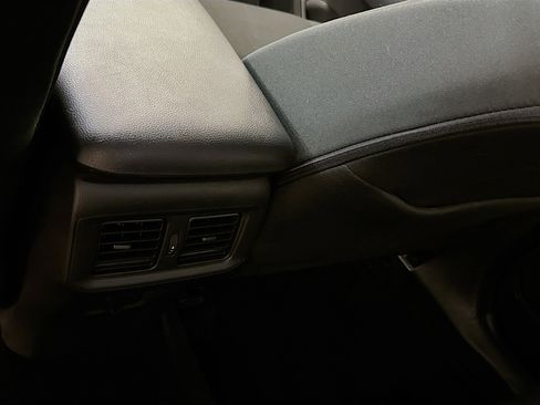 Used 2025 Toyota RAV4 LE image 28