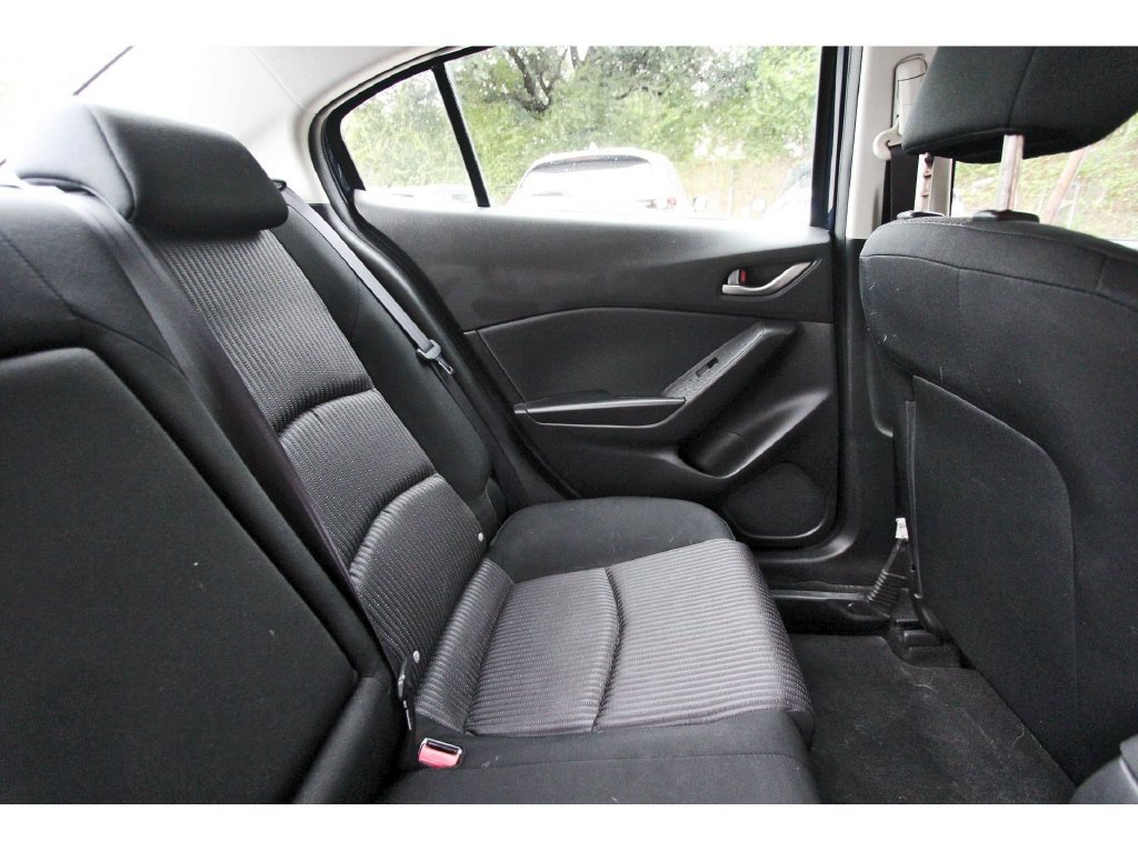Used 2015 MAZDA MAZDA3 i Touring FWD image 11