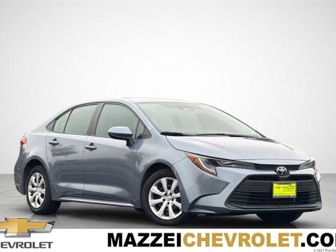 Used 2023 Toyota Corolla LE image 1
