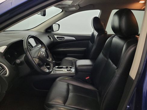 Used 2019 Nissan Pathfinder SL AWD/4WD image 17