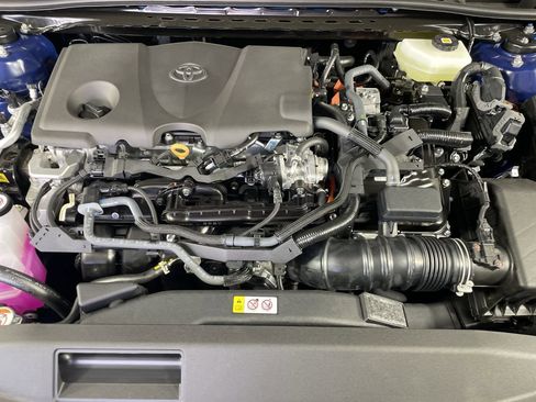 New 2026 Toyota Camry SE FWD image 11
