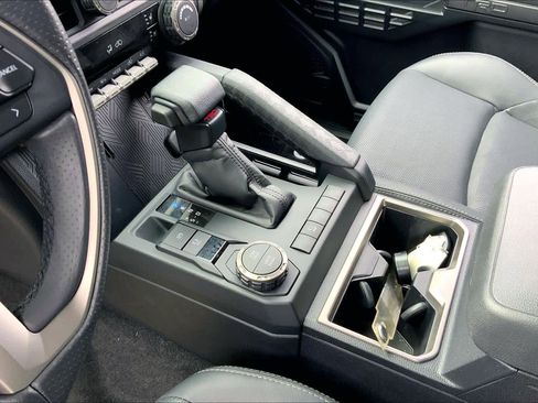 Used 2025 Toyota 4Runner TRD Sport Premium image 17