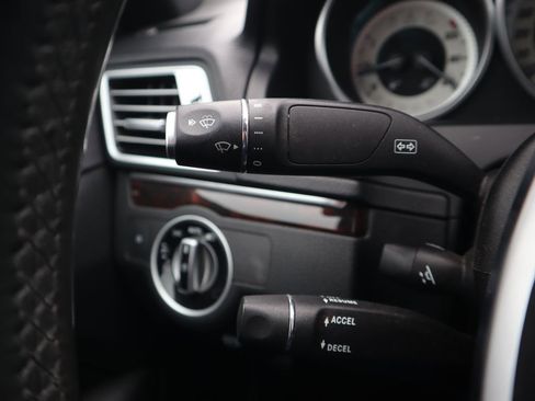 Used 2014 Mercedes-Benz E 550 Cabriolet image 23