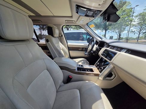 Used 2019 Land Rover Range Rover HSE AWD/4WD image 10