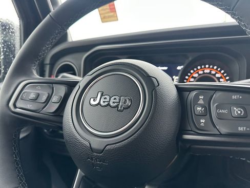 New 2026 Jeep Wrangler Unlimited Rubicon image 25