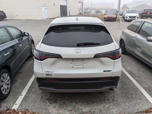 Used 2023 Honda HR-V Sport image 19