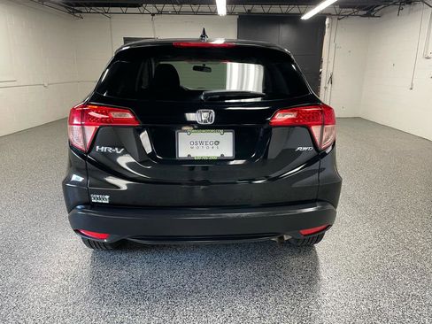 Used 2016 Honda HR-V EX image 5