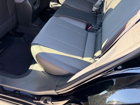 New 2026 Subaru Crosstrek 2.5i Limited w/ Crosstrek Mirror Package AWD/4WD image 9