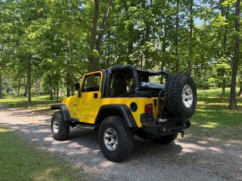 Used 2003 Jeep Wrangler X AWD/4WD image 15