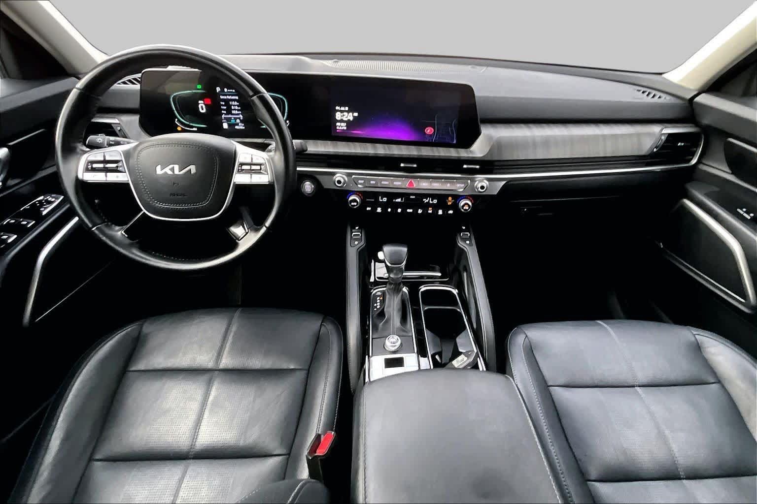 Used 2023 Kia Telluride EX w/ EX Captain's Chair Package FWD image 16