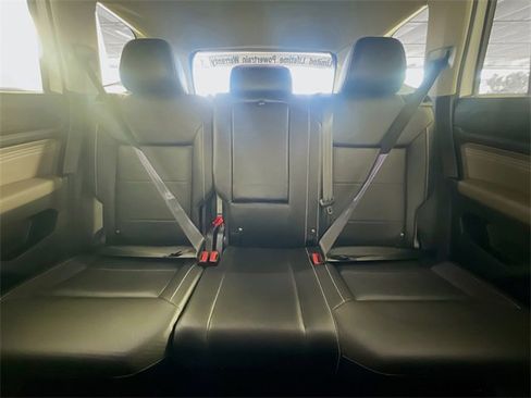 Used 2023 Volkswagen Atlas SE image 25