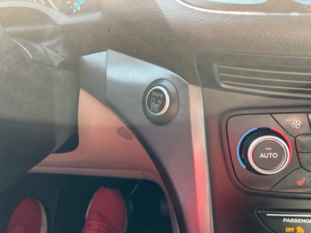 Used 2019 Ford Escape SE FWD image 45