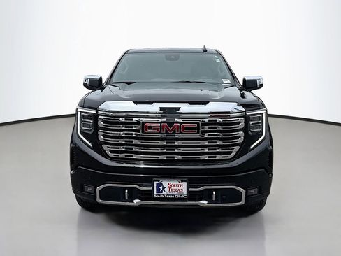 Used 2025 GMC Sierra 1500 Denali AWD/4WD image 2
