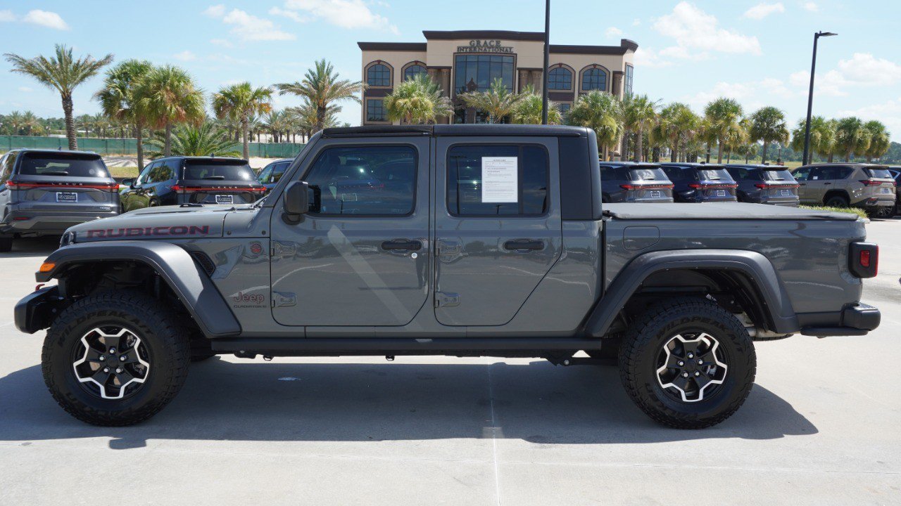 Used 2023 Jeep Gladiator Rubicon w/ Cold Weather Group AWD/4WD image 5