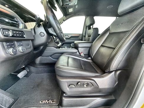 Certified 2025 GMC Yukon XL Denali AWD/4WD image 20