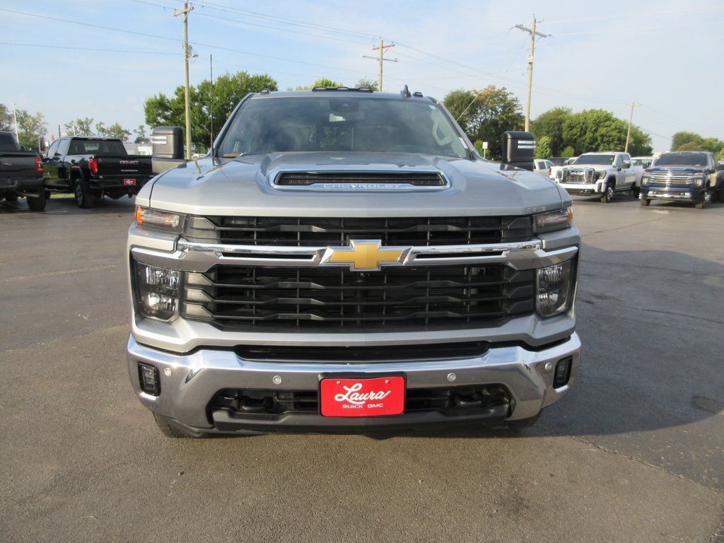 Certified 2025 Chevrolet Silverado 2500 LT w/ Texas Edition AWD/4WD image 15