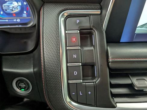 Used 2022 Chevrolet Tahoe RST image 33