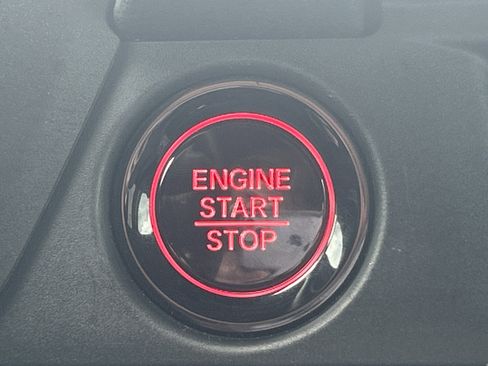 Used 2024 Honda Pilot EX-L image 15