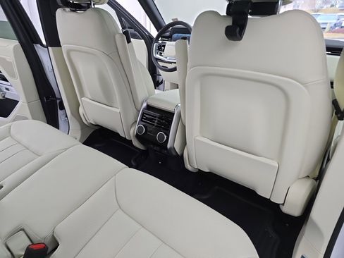 New 2026 Land Rover Range Rover SE image 11
