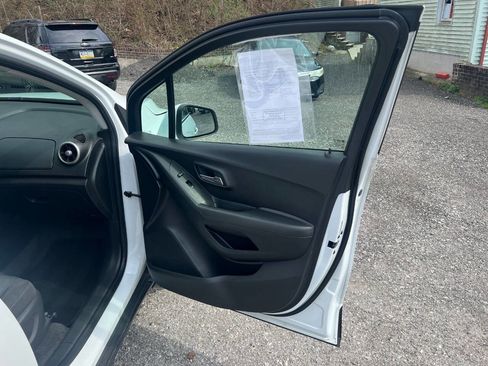 Used 2016 Chevrolet Trax LT w/ LPO, Protection Package image 26