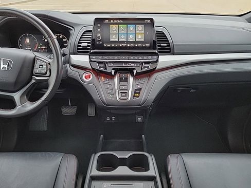 Used 2025 Honda Odyssey Sport-L image 13