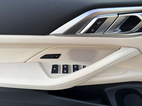 Used 2022 BMW 430i Convertible w/ Convenience Package image 12