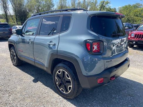 Used 2016 Jeep Renegade Trailhawk AWD/4WD image 7