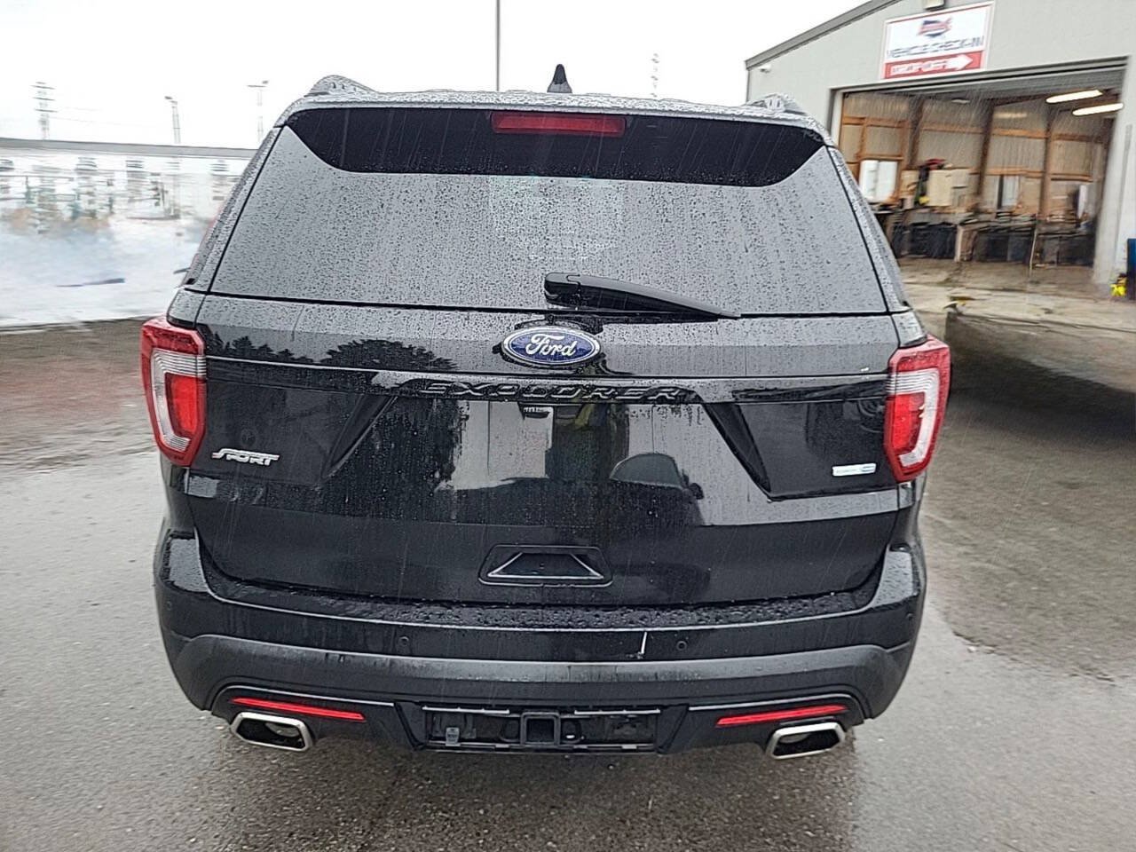 Used 2016 Ford Explorer Sport w/ Equipment Group 401A AWD/4WD image 3