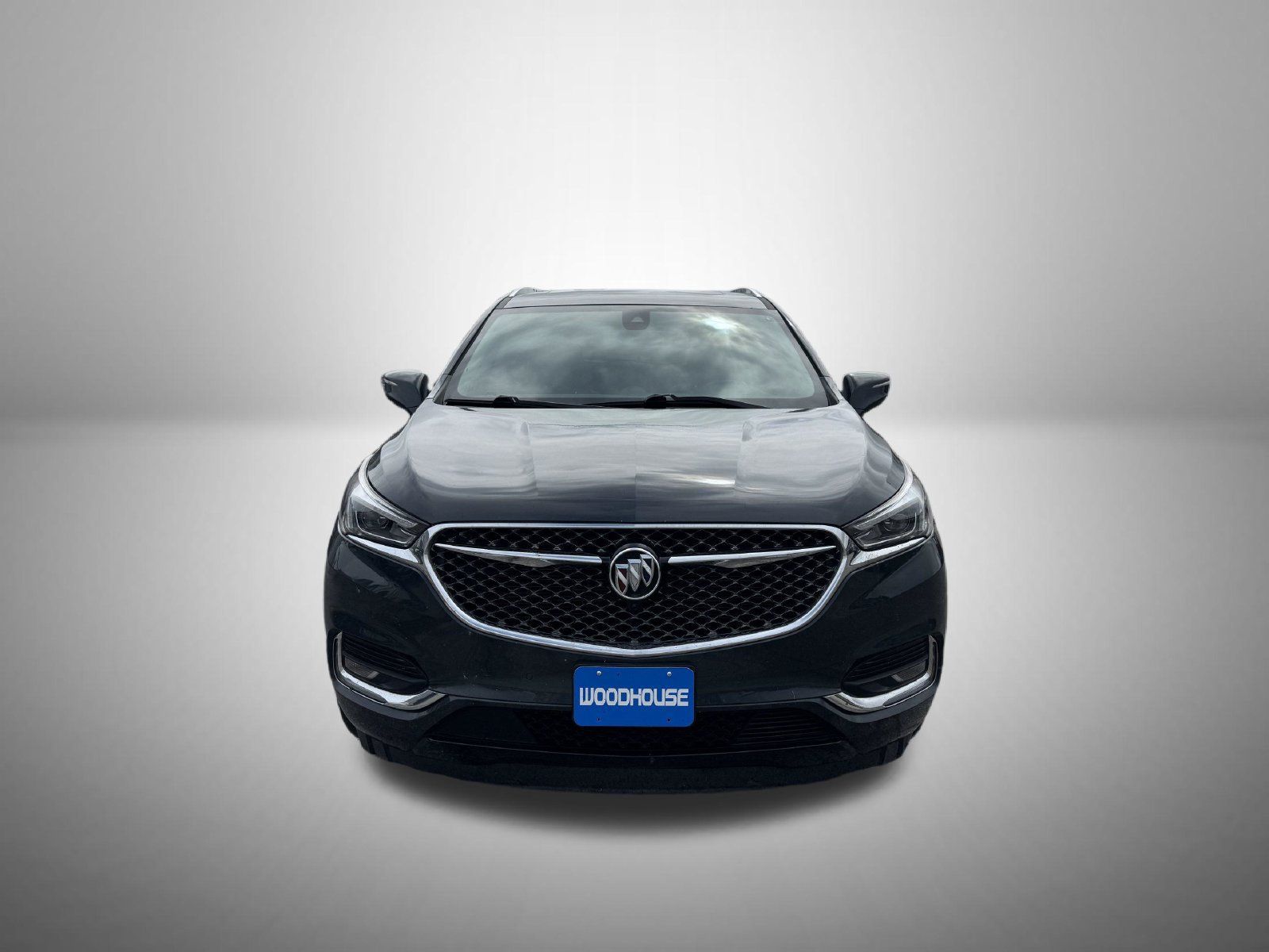 Used 2019 Buick Enclave Avenir w/ Avenir Technology Package AWD/4WD image 3