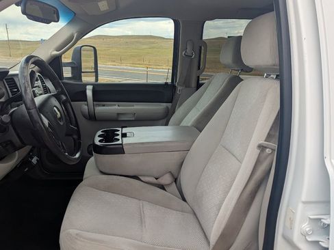 Used 2007 Chevrolet Silverado 2500 LT w/ 1LT Convenience Package image 10