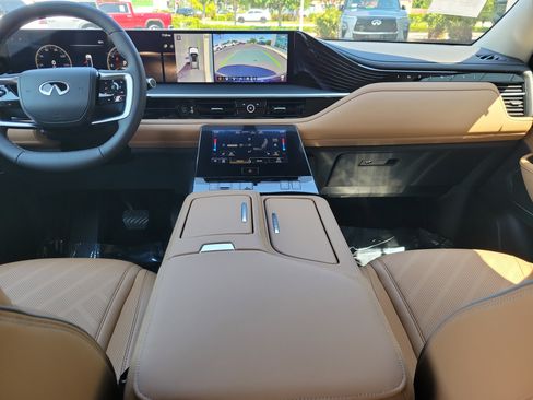 New 2026 INFINITI QX80 Luxe RWD image 14