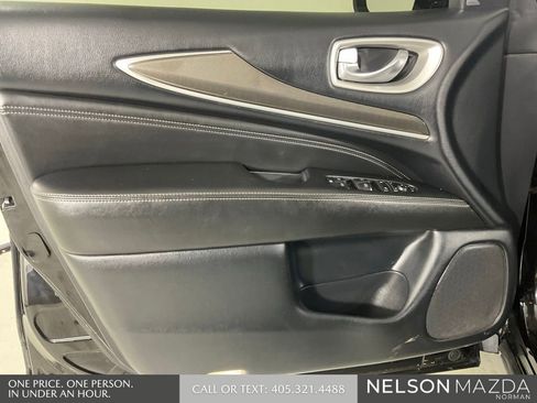 Used 2019 INFINITI QX60 Pure AWD/4WD image 17