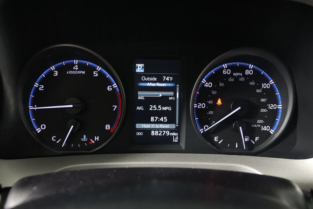 Used 2017 Toyota RAV4 LE w/ All Weather Liner Package AWD/4WD image 29