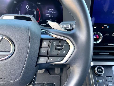 Used 2025 Lexus GX 550 w/ Cold Area Package AWD/4WD image 22