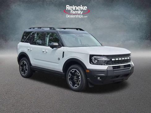 New 2026 Ford Bronco Sport Outer Banks w/ Outer Banks Tech Package+ AWD/4WD image 3