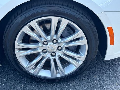 Used 2019 Cadillac XTS Luxury AWD/4WD image 9
