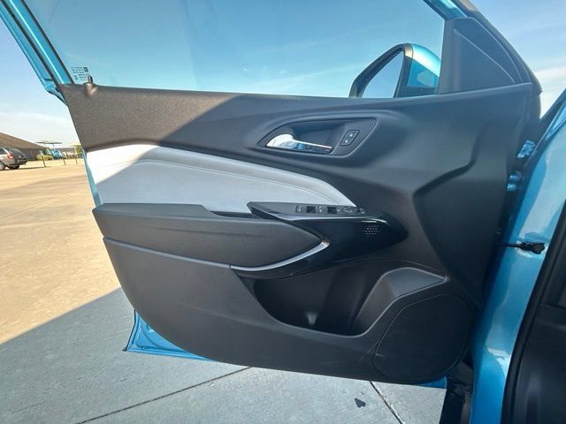 Used 2026 Chevrolet Trax LT w/ Driver Confidence Package FWD image 19