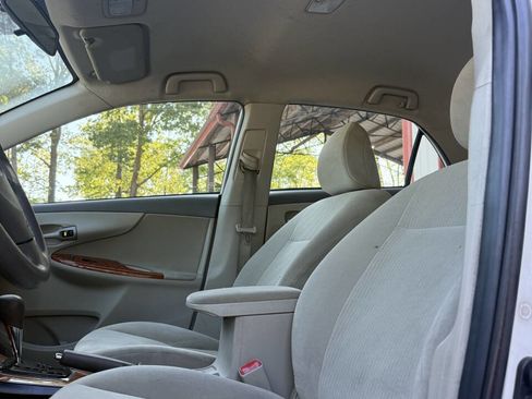 Used 2009 Toyota Corolla XLE image 9