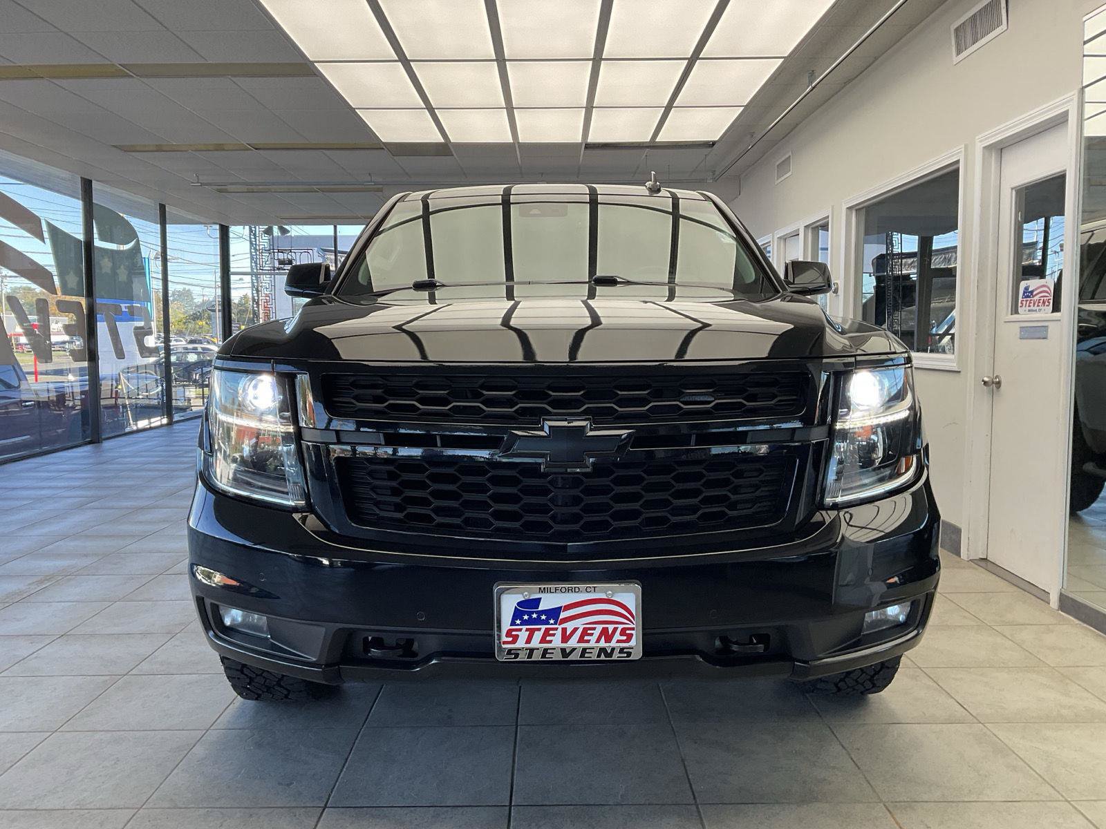 Used 2017 Chevrolet Tahoe LT AWD/4WD image 2